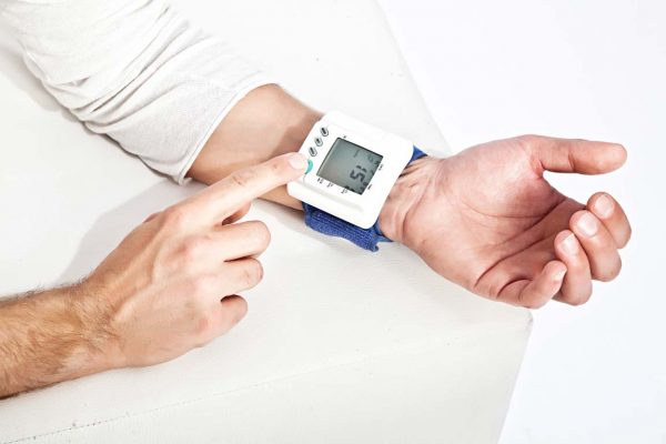 Sanitätsbedarf Blutdruckmessgerät